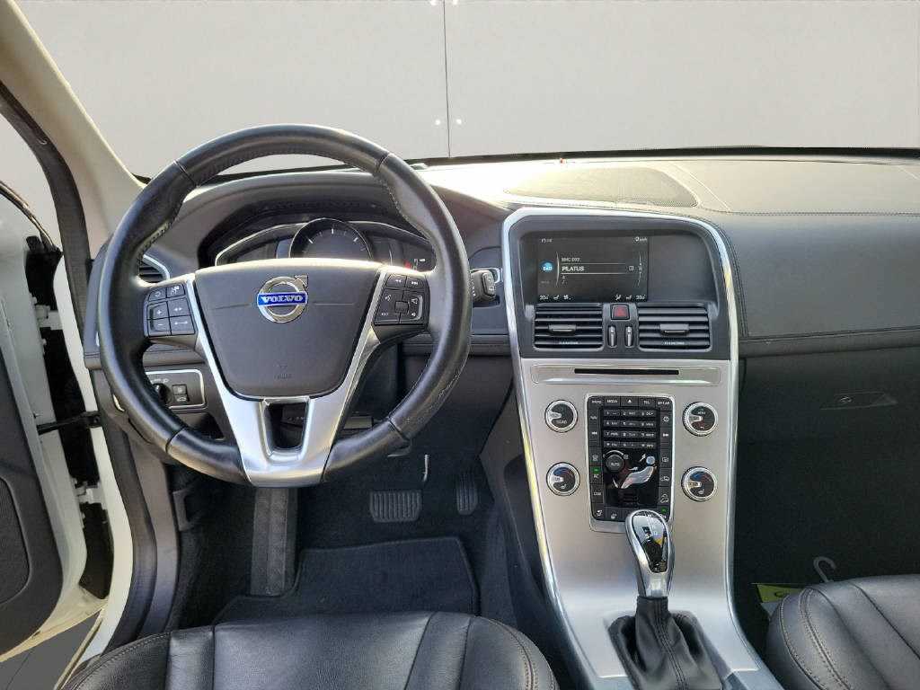 Volvo  2.4 D4 Executive Plus AWD S/S