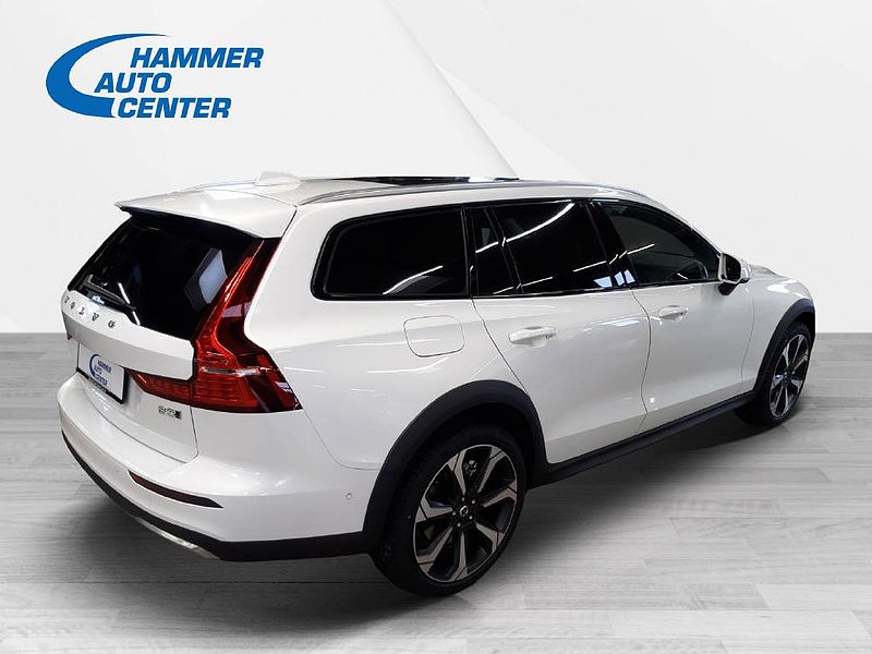Volvo  Cross Country 2.0 B5 Ultimate