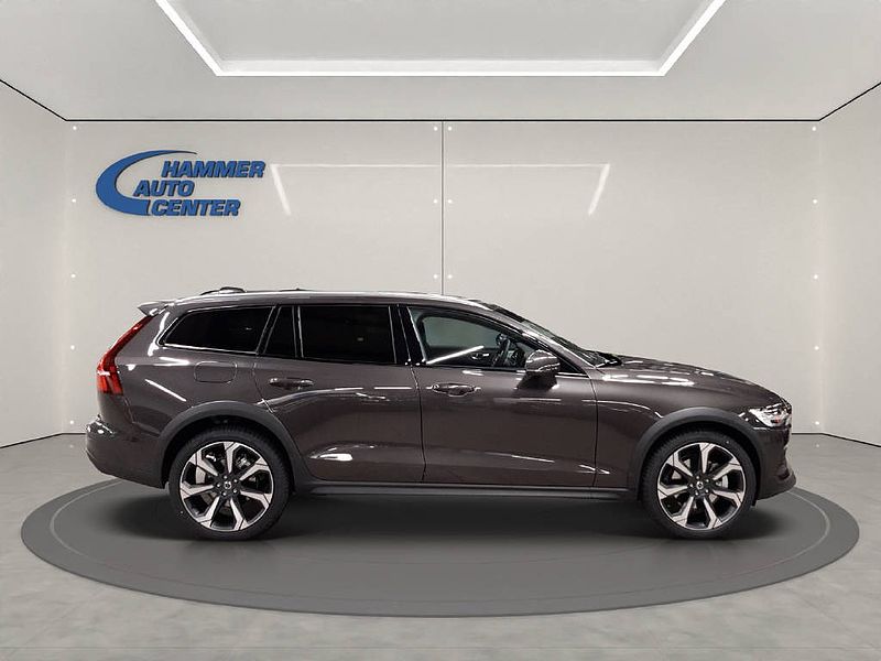 Volvo  Cross Country 2.0 B4 Ultimate