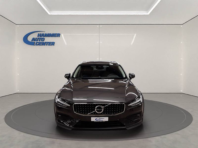 Volvo  Cross Country 2.0 B4 Ultimate